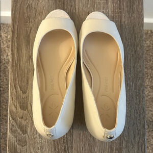 Nine West Ivory Peep Toe Heels